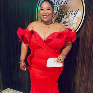 Breathtaking red dress.